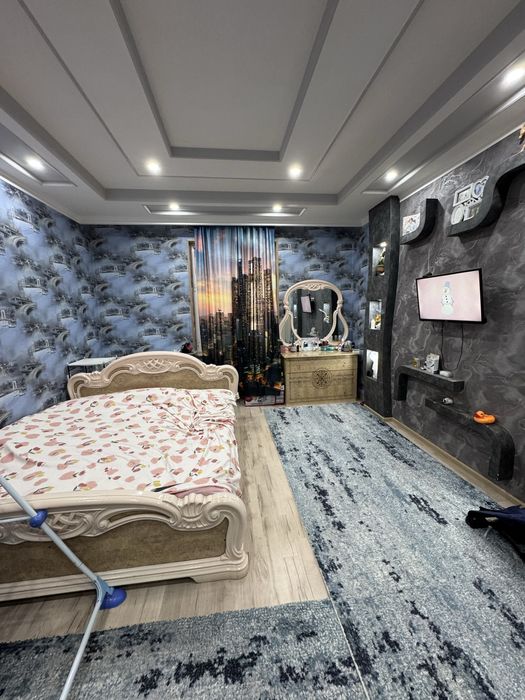 3 xonalik kvartira sotiladi sharq 2 dan 100 m2