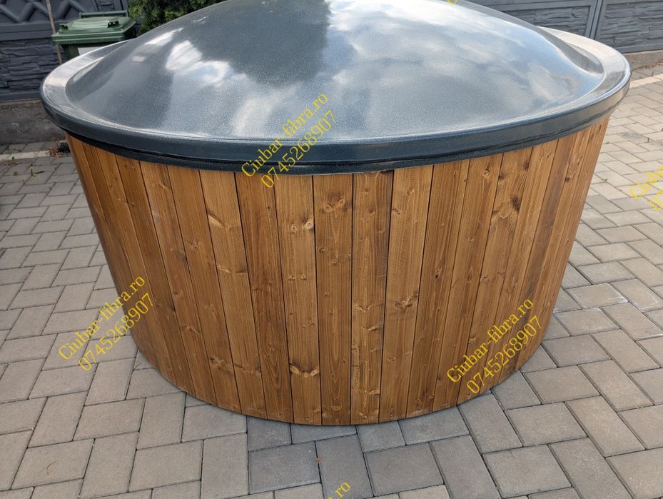Ciubar din fibra cu jacuzzi si soba exterioara