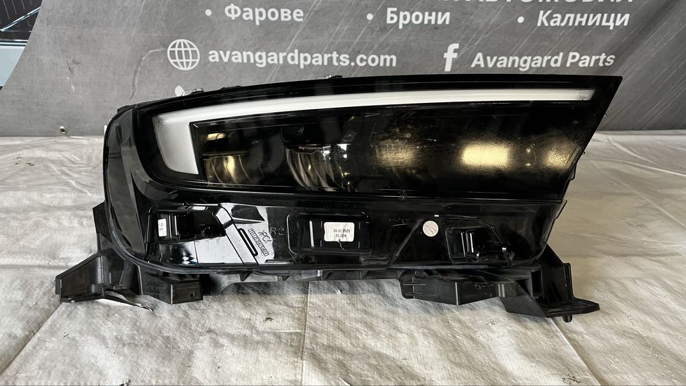 4 броя десен и 2 броя ляв фар Opel Mokka 2021-
