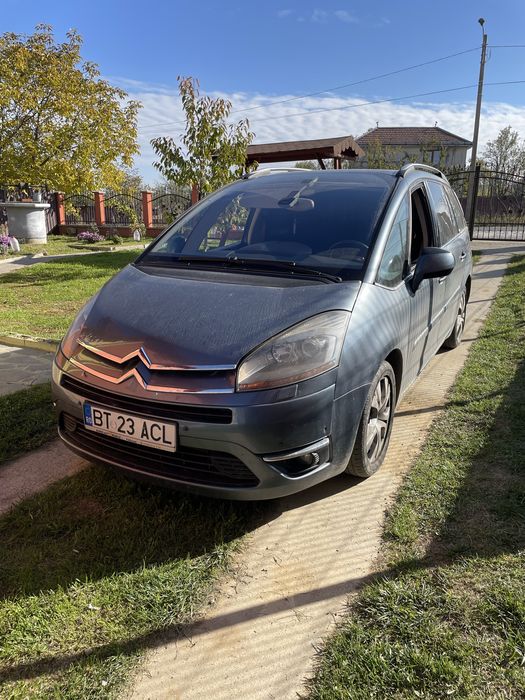 Vând citroen c4 piccaso 1.6 HDI