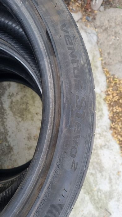 Cauciucuri 235/40 R19