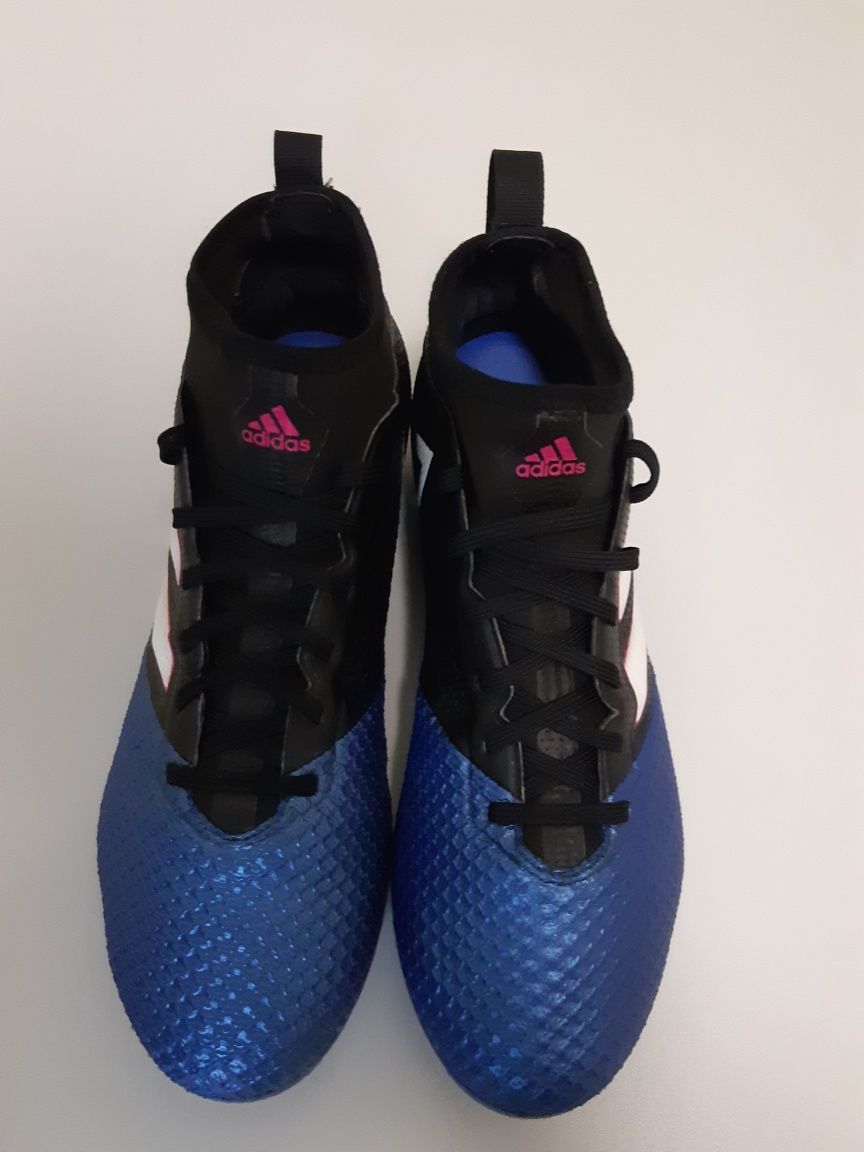 Ghete fotbal Adidas  marime 44