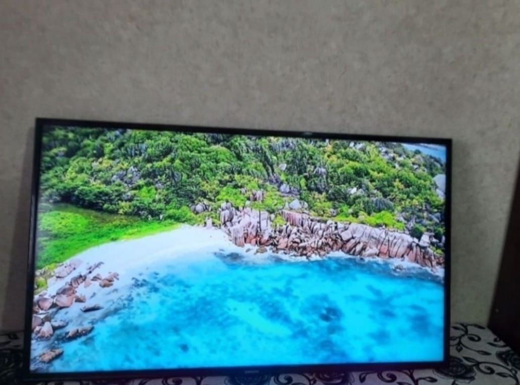 Смарт телевизор Samsung 48 дюймов - 122см диагональ экрана.
