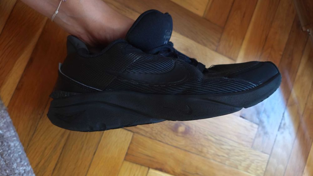 Маратонки Nike 39 номер, uk 6