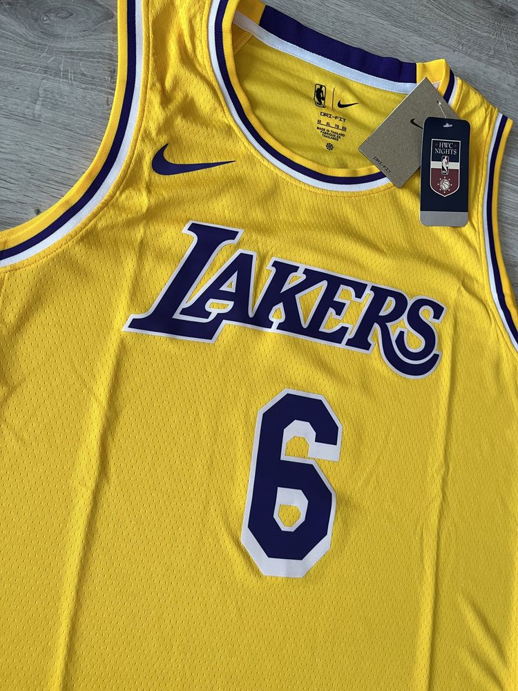 NBA Lakers / Lebron James / Nike