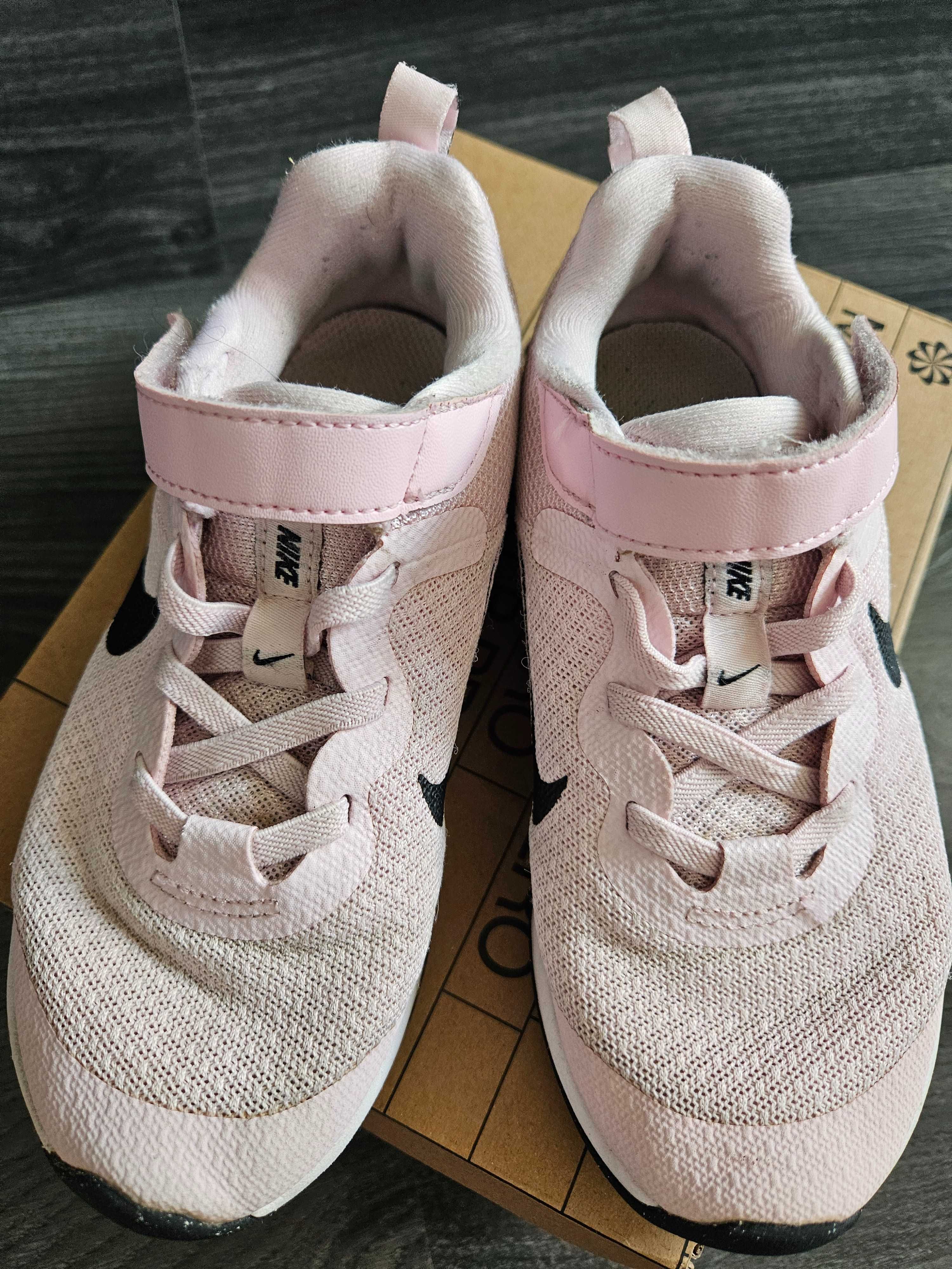 Маратонки Nike, номер 28 1/2