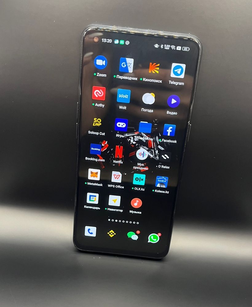 Смартфон OPPO Reno5