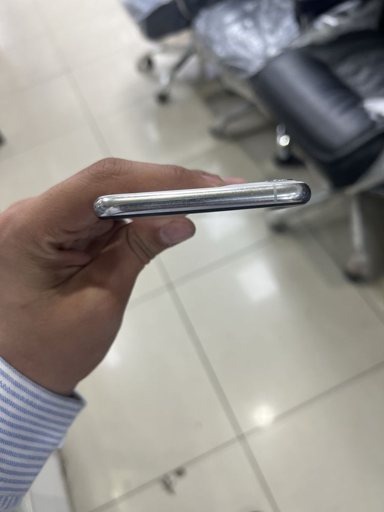 Iphone 11 pro max Ll/a 64 gb