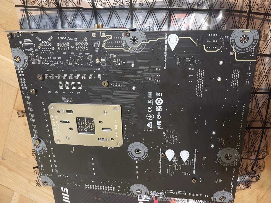 AMD Ryzen 5 7600X + MSI Pro B650-A Wi-Fi