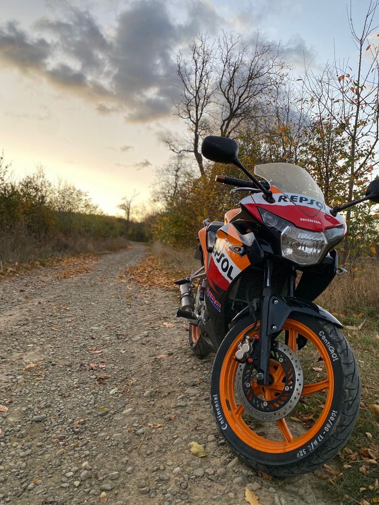 Honda cbr125r Ediție Repsol