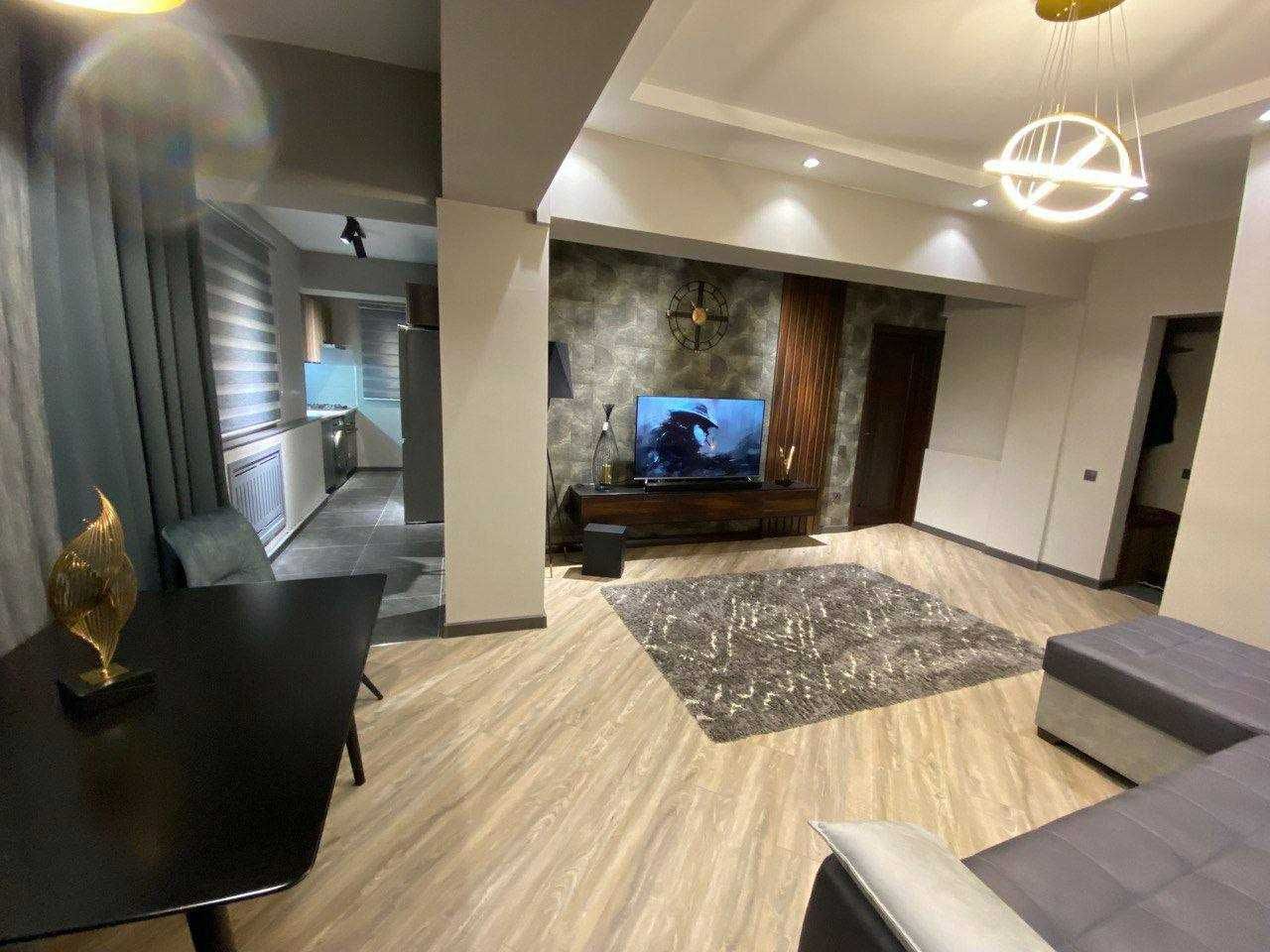 2-х комнатная квартира на Ц-7 (58м2 площ.)  ID: 2984