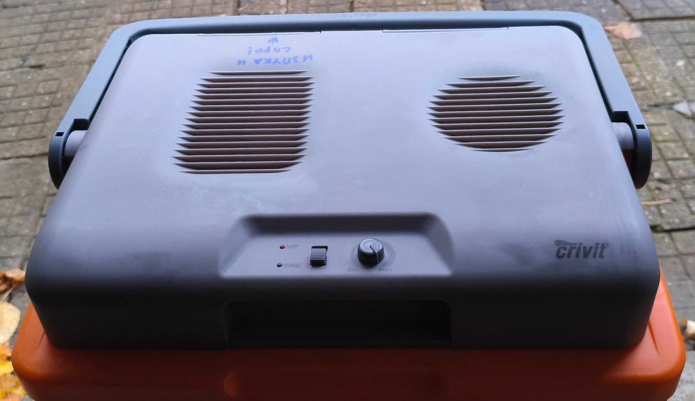 Електрическа хладилна кутия (12 и 220в*)