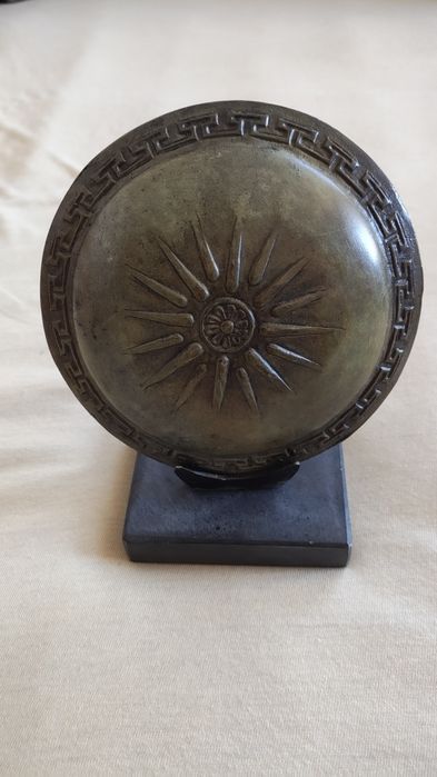 Бронзов щит мини