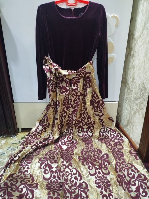 Одежда женская длинная