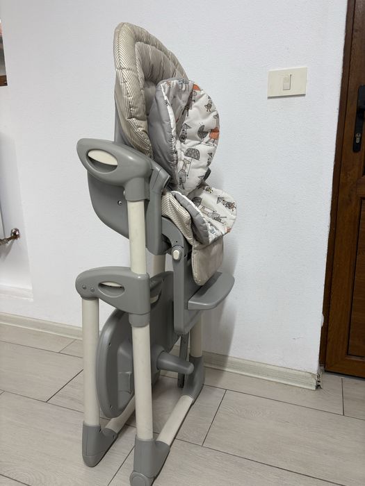 Scaun de masa bebe Joie