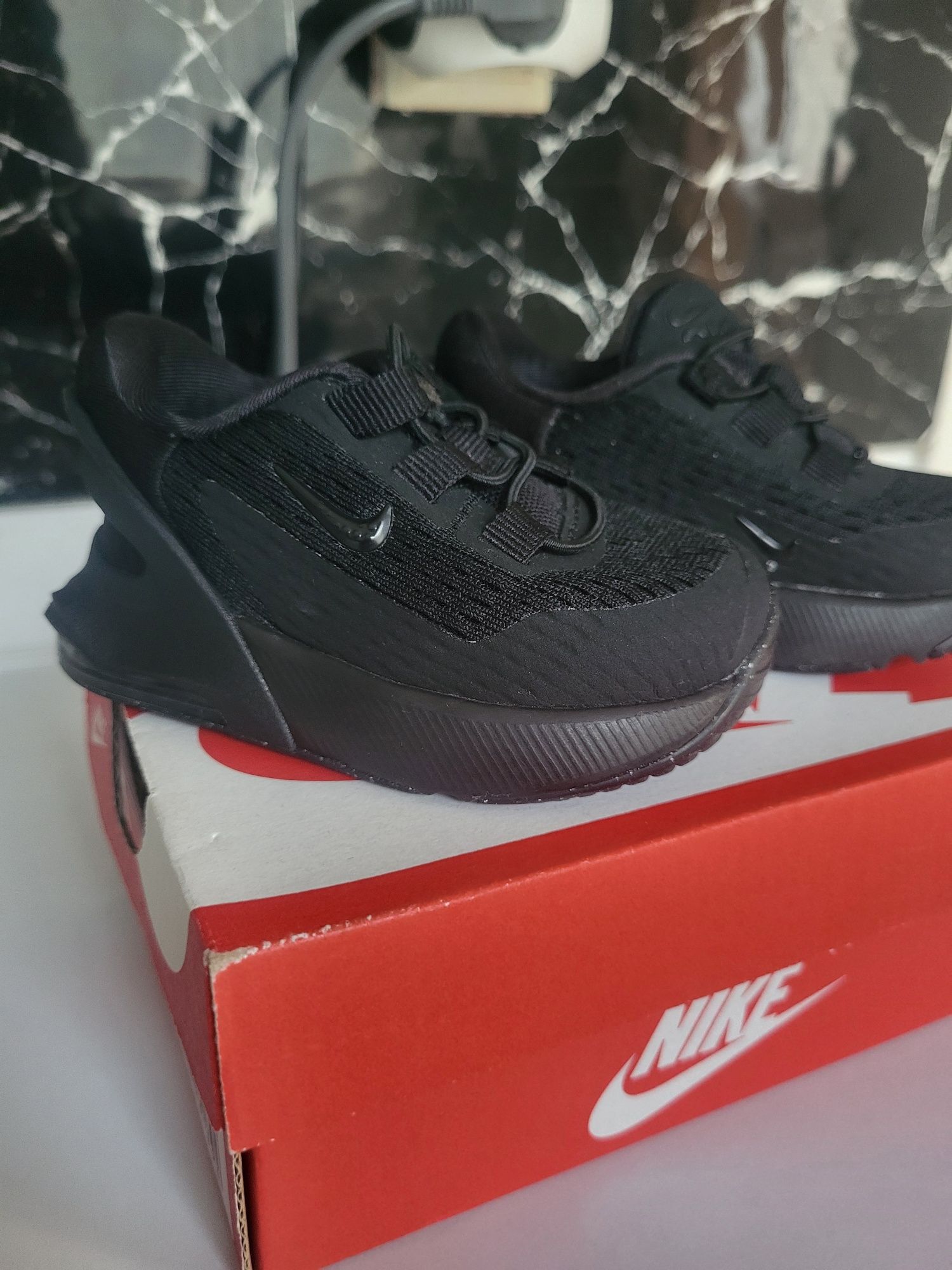 Бебешки маратонки Nike AIR