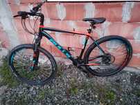 Vând 3 biciclete:cursiera, rockrider, și Mountain bike