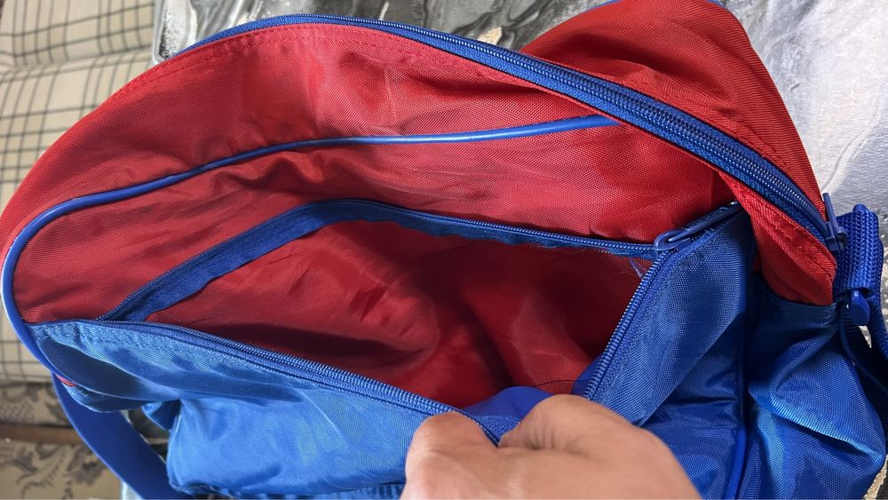 Geanta sport Adidas Bayern München originala in stare buna