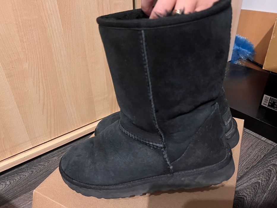 UGG uri originale