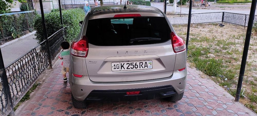Lada Xray 2019 yil