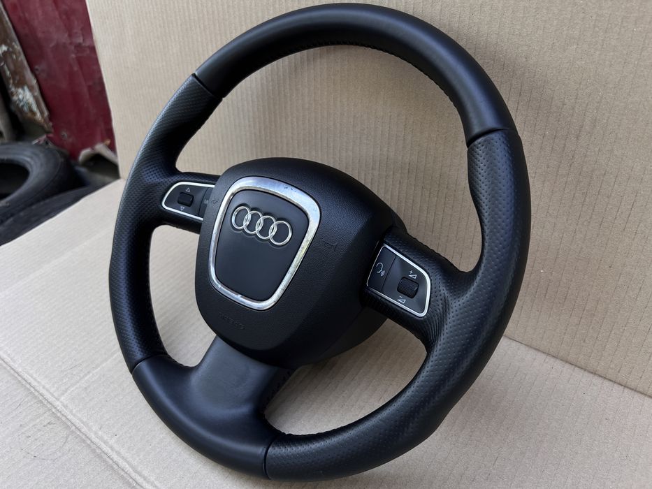 Audi A3 8p Перфектен Мулти Волан.