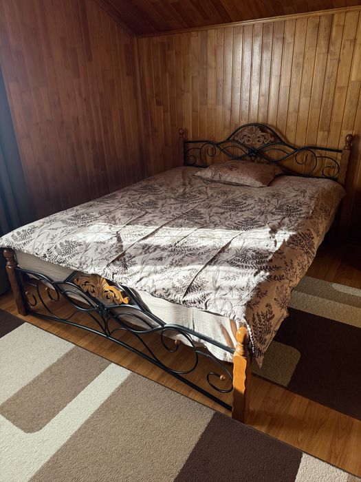 Продам кованную кровать с ортопедическим матрасом
