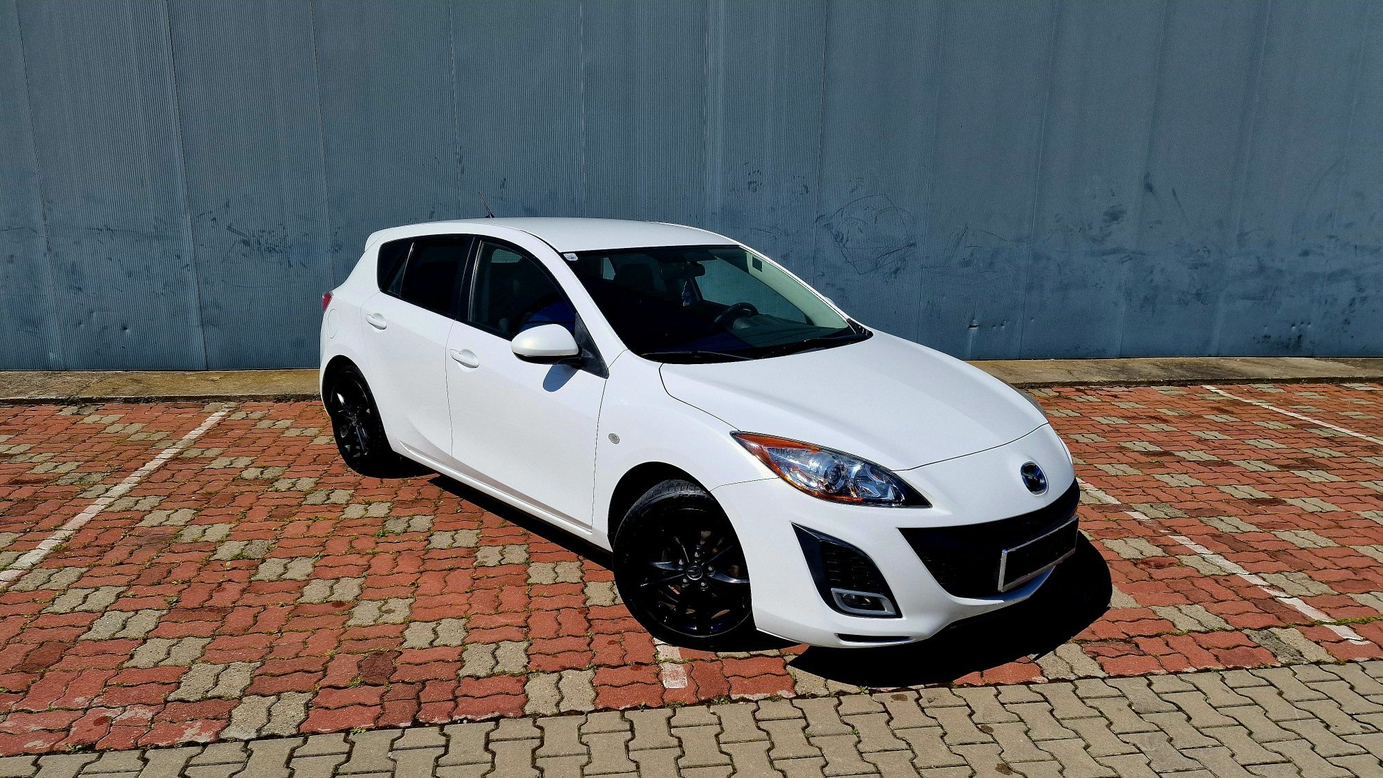 Mazda 3 GT Edition 1.6 benzina 105 CP