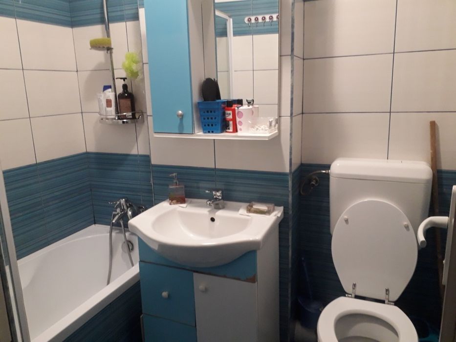 Vând apartament doua camere