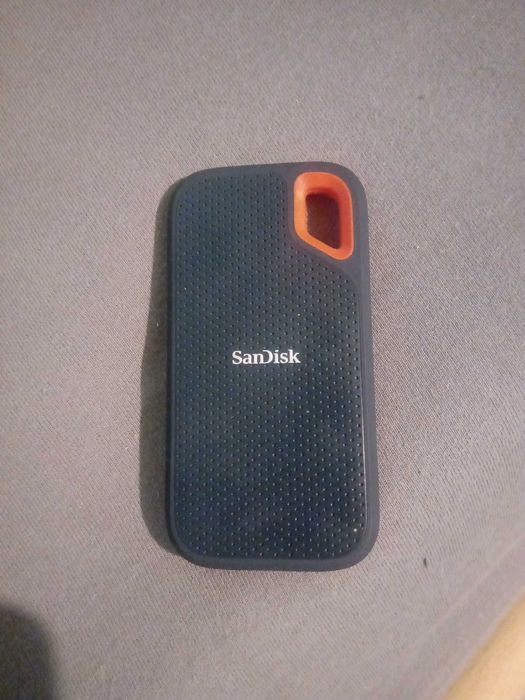 Външна памет SanDisk