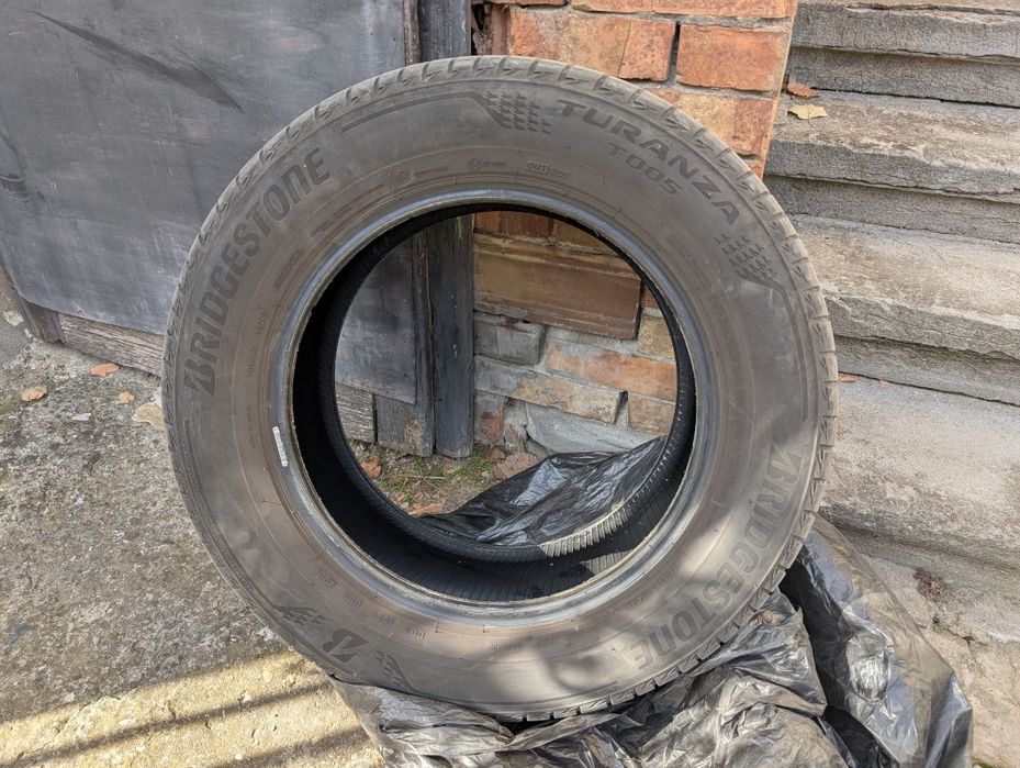 Bridgestone 225 65 17 летни Дот 2021, 4мм грайфер