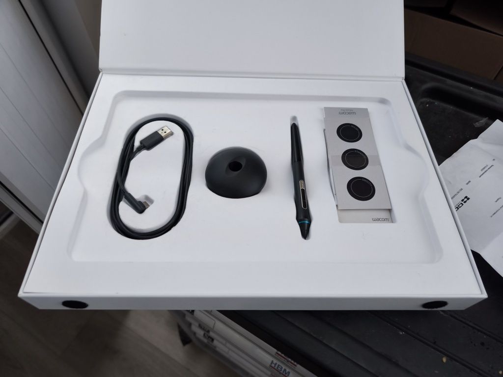 Графичен таблет Wacom Intuos Pro L