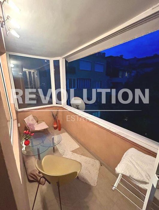 Дава се под наем Четиристаен апартамент в Варна, ХЕИ - 110 кв.м за 650 € - Снимка #10