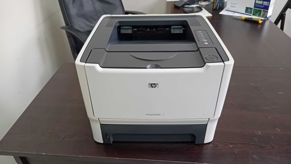 Отличен!!! Лазерен принтер HP LaserJet 2015 на малко копия!