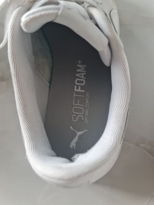 Adidași marca puma și gant din piele