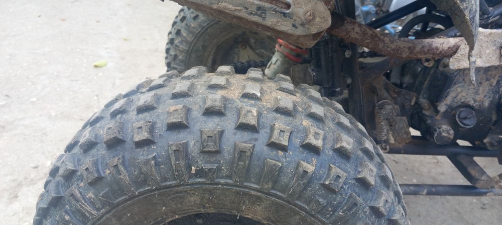 Vând 2 atv uri 125cc