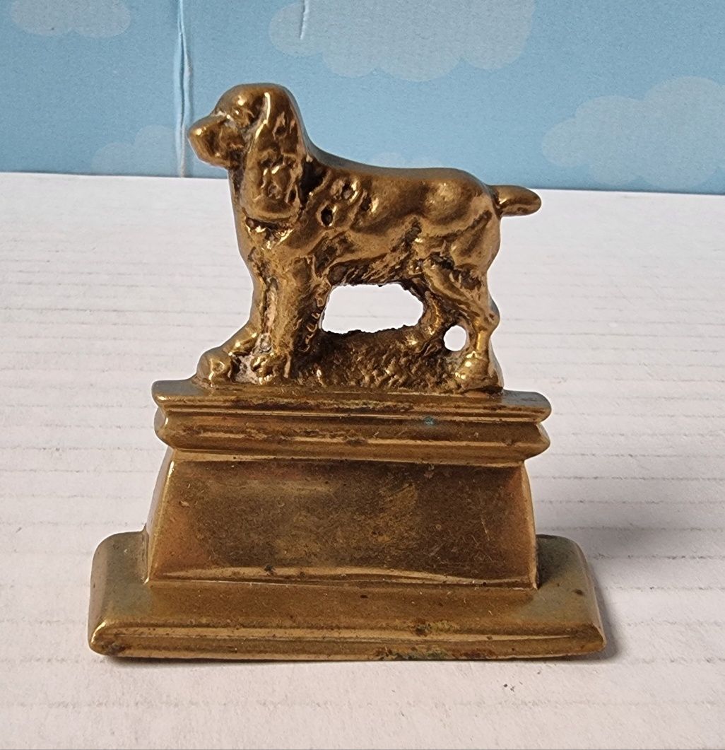 Lot miniaturi-câini din bronz