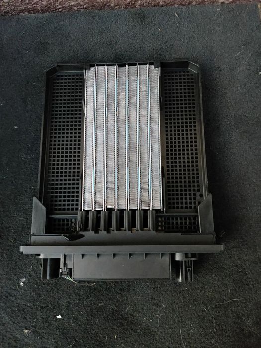 Radiator electric rezistenta incalzire apa habitaclu Land Range Rover Evoque II L551 J9C3-18D612-AB