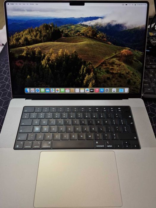 MacBook Pro (16 inch, 2021)