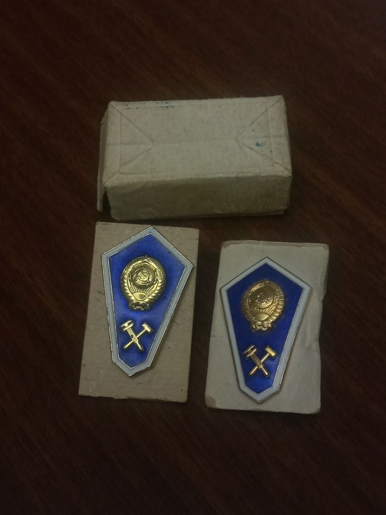 Медаль и значки ссср
