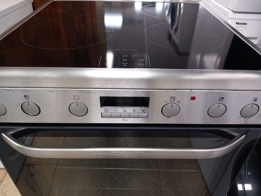 Иноксова печка с индукционни котлони Voss Electrolux 2 години Гаранция
