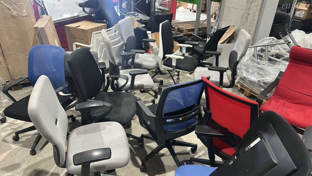 Офис столове различни модели – по 5лв./бр.