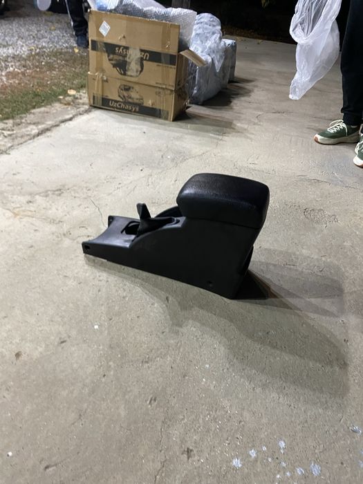 Подлокотники на некси 2 рестайл ,с баром