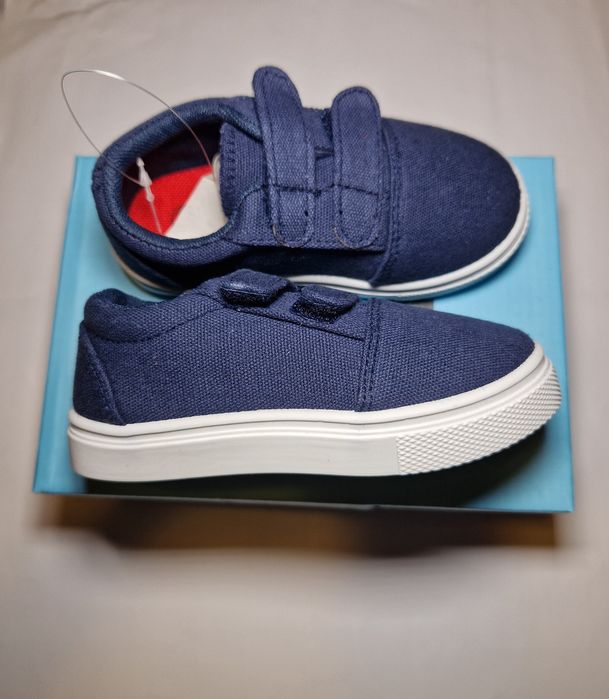 Tenesi copii marime 22 noi