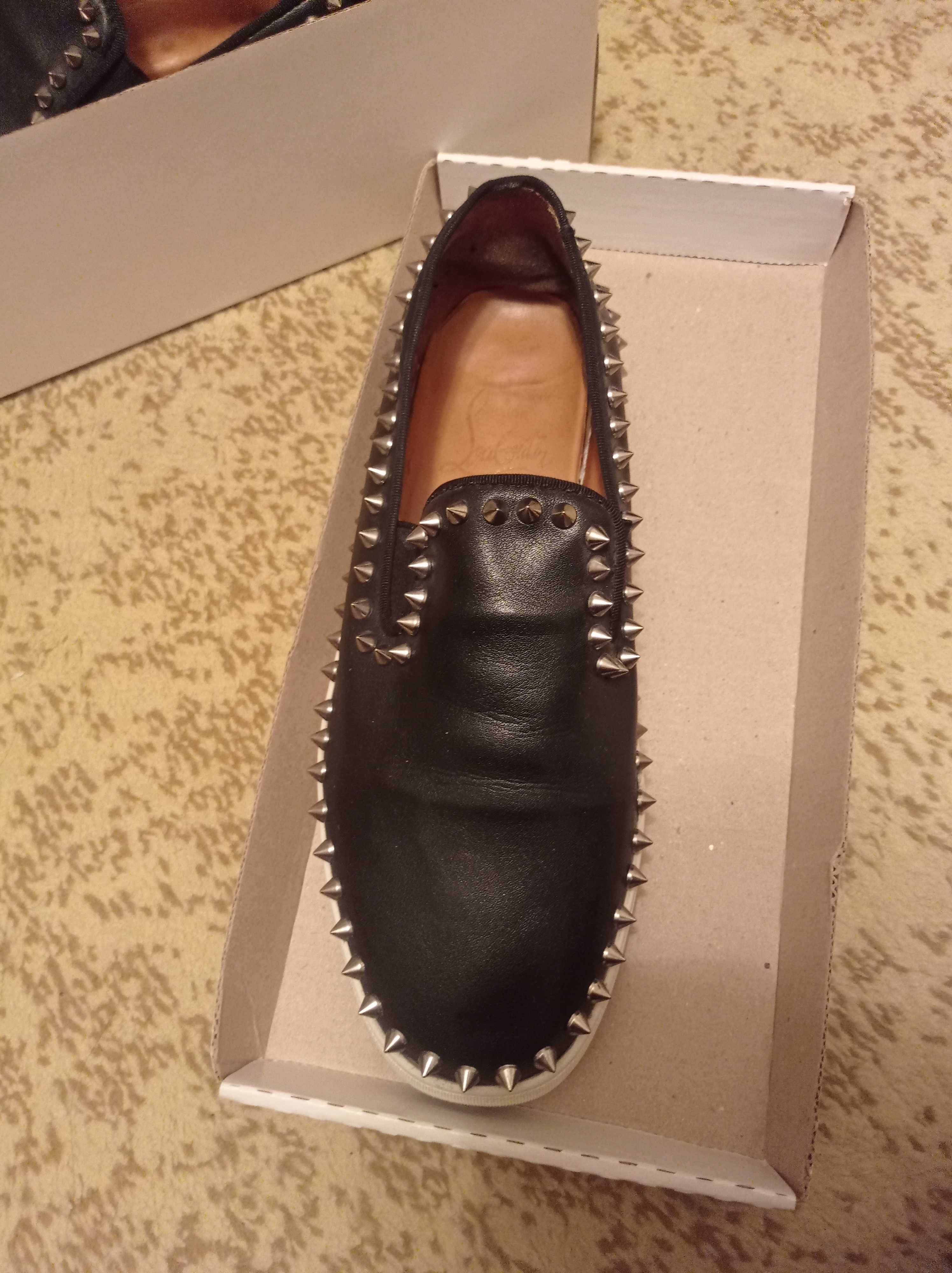 Продам стильные мокасины