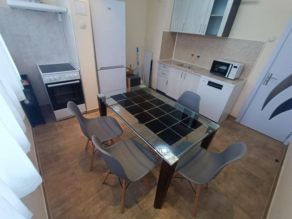 Дава се под наем Двустаен апартамент в Варна, Трошево - 65 кв.м за 500 € - Снимка #1