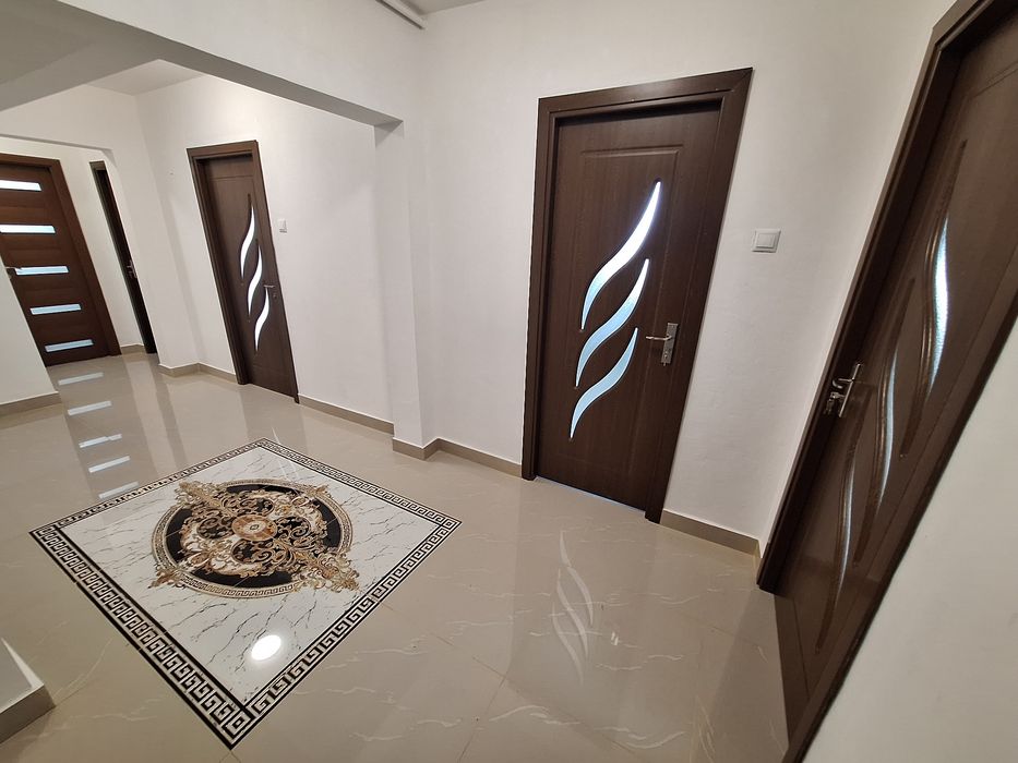 Proprietar apartament 3 camere decomandat  zona Gară renovat  recent