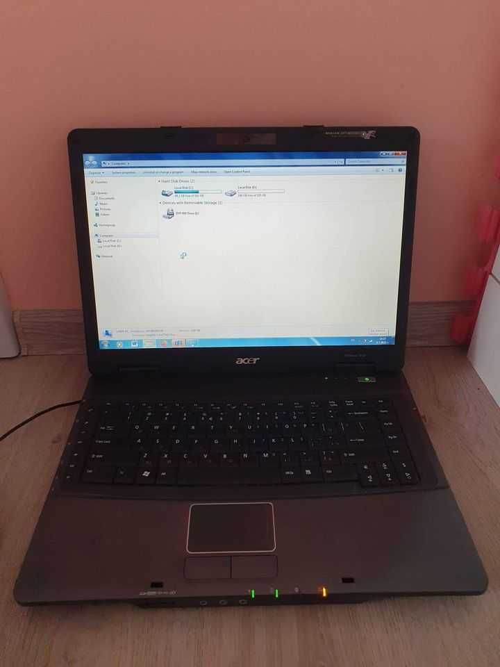 15,4" лаптоп Acer extensa 5630 В много добро състояние.