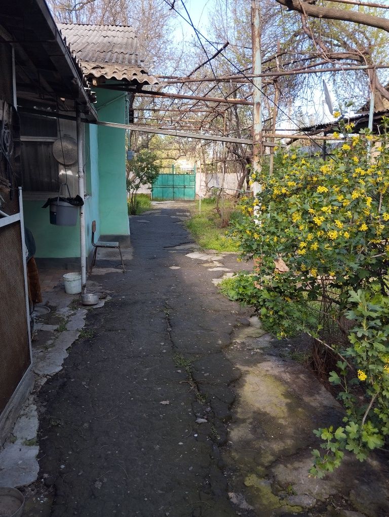 Продается участок с домом