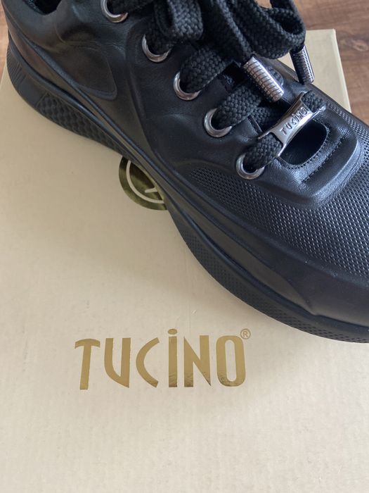 Кроссовки кожа женские рр40