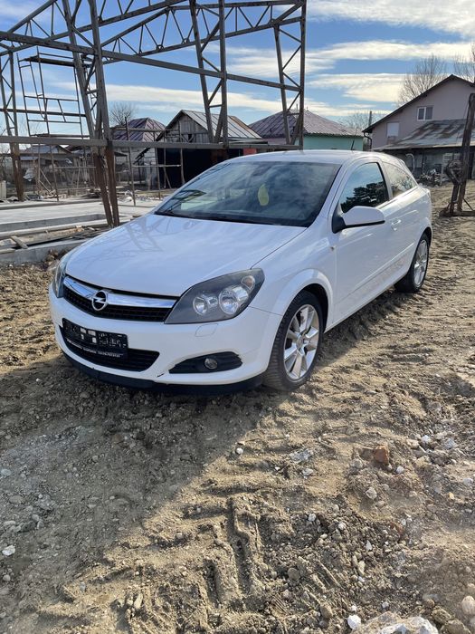 Dezmembrez Opel Astra H 1.3 1.4 1.6 1.7 1.9
